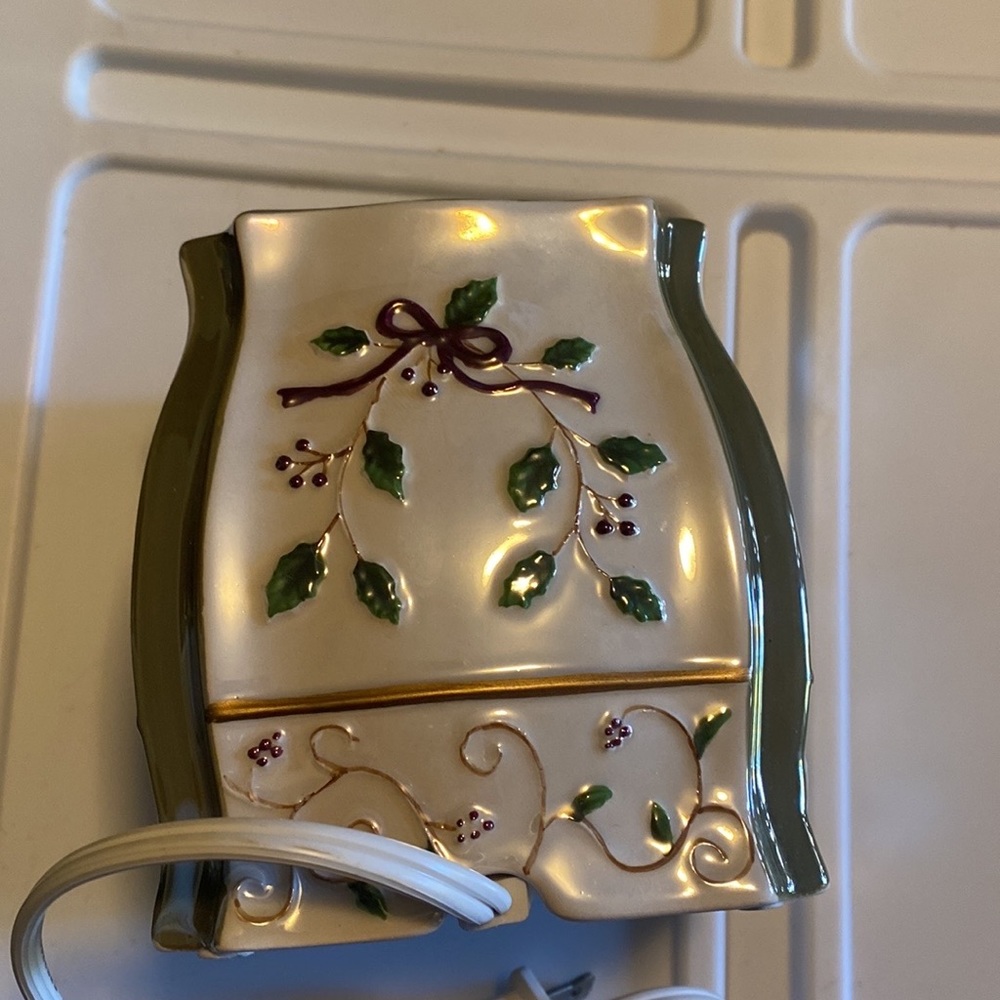 Yankee Candle Room Fragrance - Picture 3 of 7